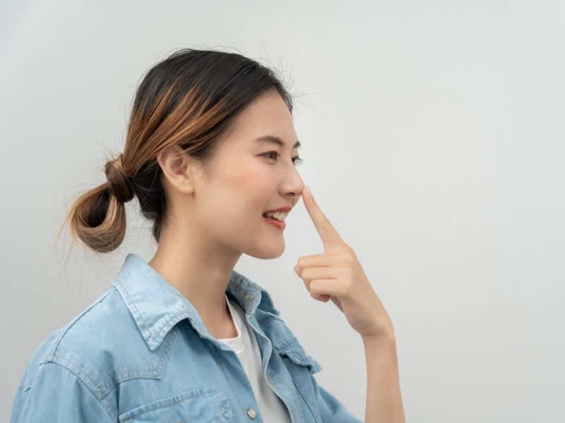 rinoplasti-sonrasi-ise-donus-suresi