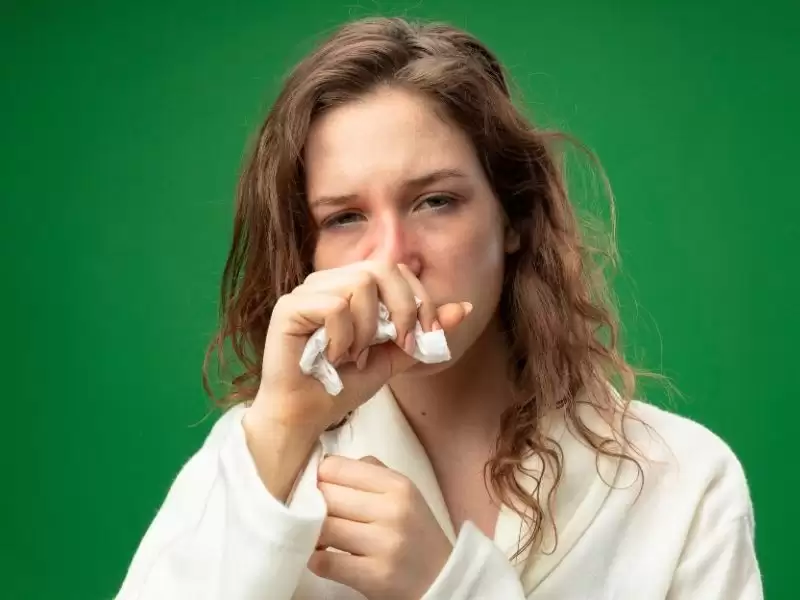 burun-estetigi-rinoplasti-sonrasi-burunda-kanama