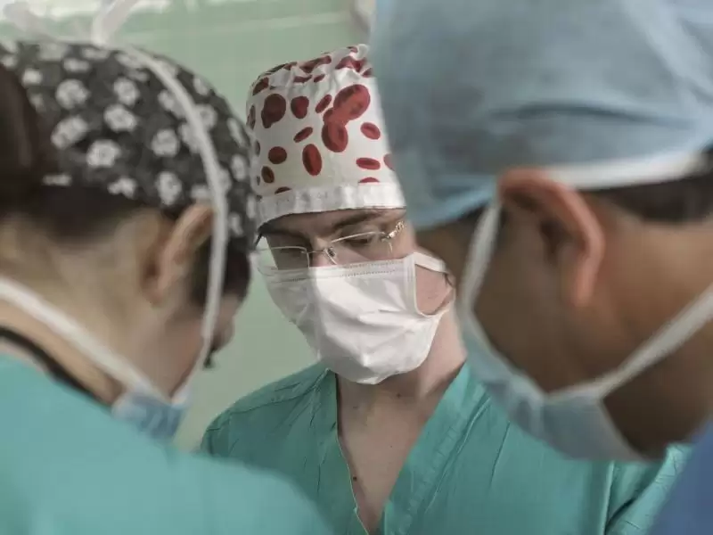 revizyon-rinoplasti-icin-dogru-doktoru-secmek-neden-cok-onemli